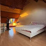 House Of Warm Hearts * Tubize