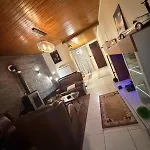 Vila House Of Warm Hearts Tubize